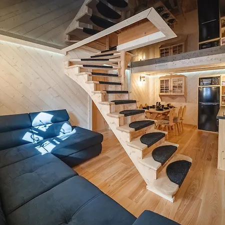 Villa Dom Pod Reglami