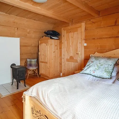 Dom Pod Reglami Villa