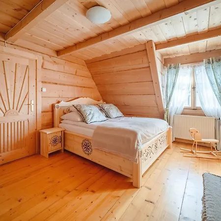 Dom Pod Reglami Villa *