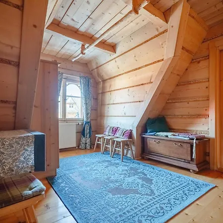 Dom Pod Reglami Villa *